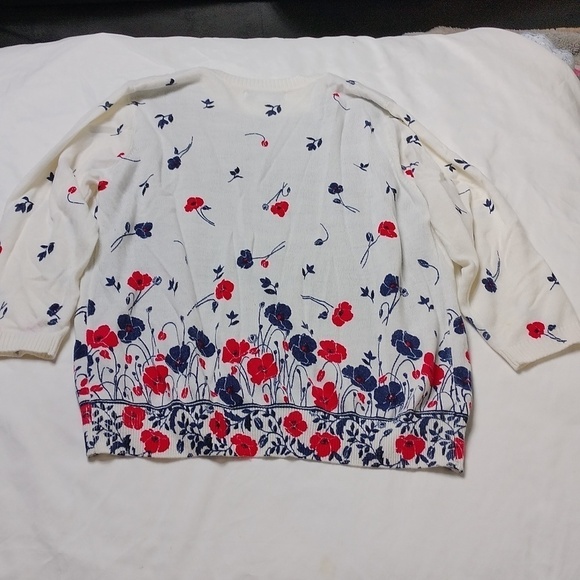 Cathy Daniels women's medium sized layered cardigan - Picture 7 of 9